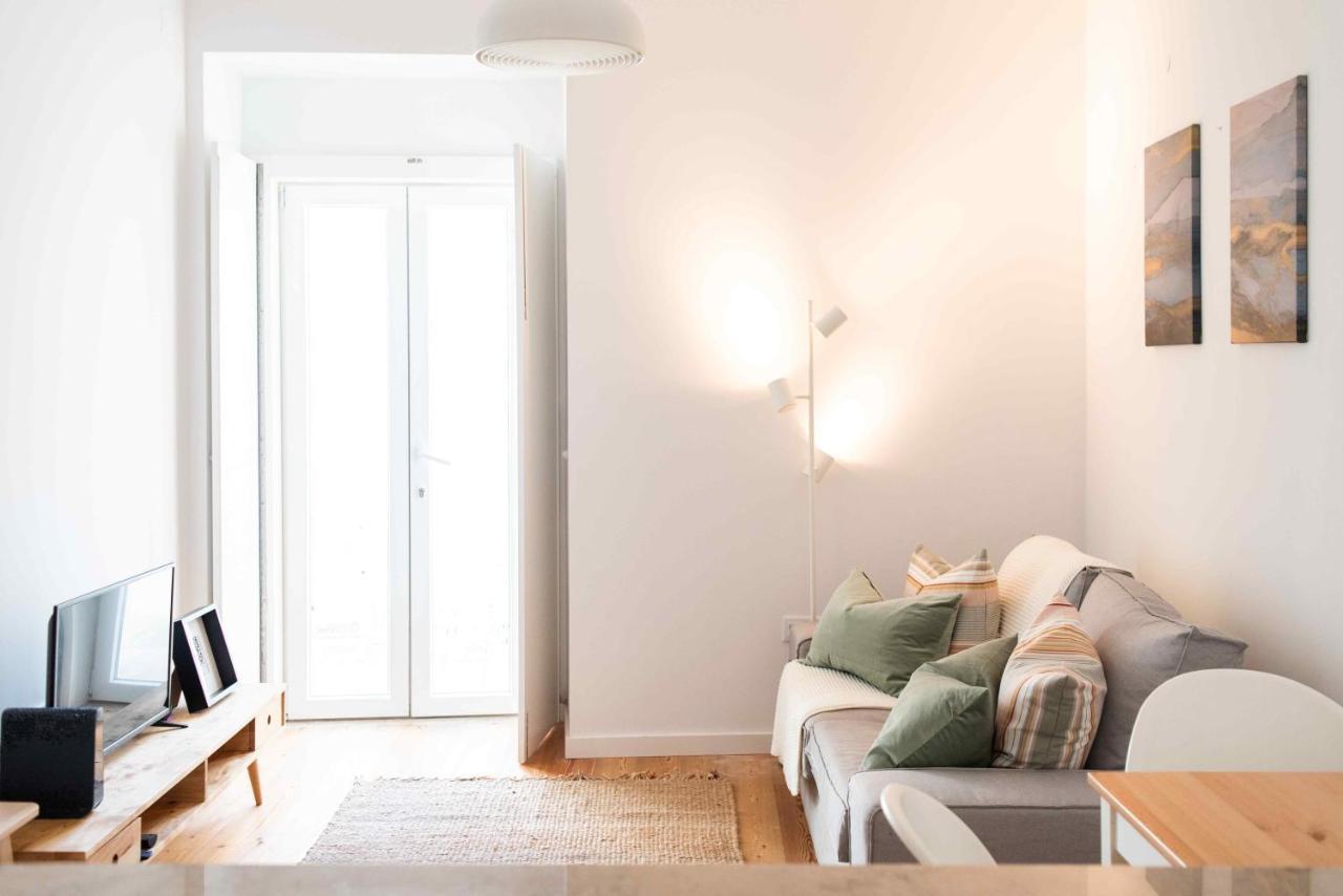 Amaro - Elegant 2 Bedroom In Alcantara Apartment *