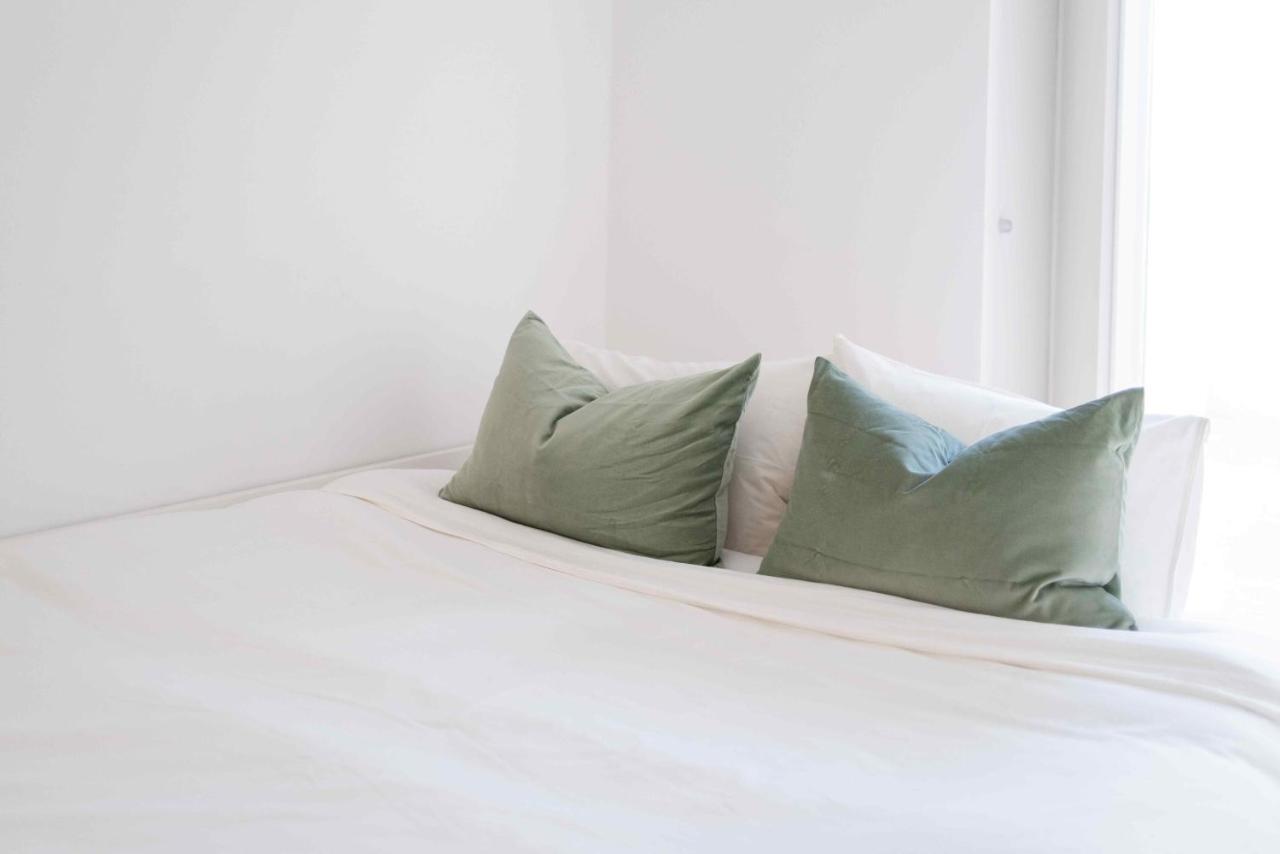 Amaro - Elegant 2 Bedroom In Alcantara Apartment *
